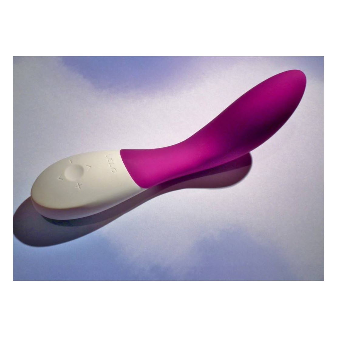 LELO MONA WAVE VIBRA E RUOTA IN SILICONE  