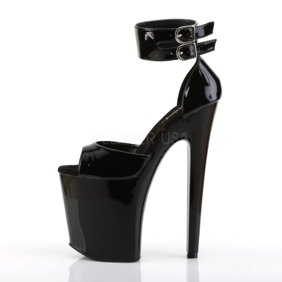 SANDALO SEXY NERO TACCO 20 IN VERNICE CON PLATEAU 