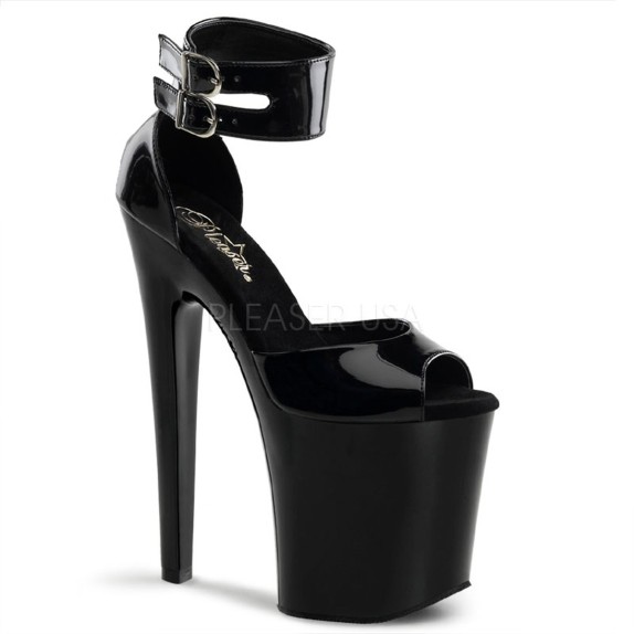 SANDALO SEXY NERO TACCO 20 IN VERNICE CON PLATEAU 