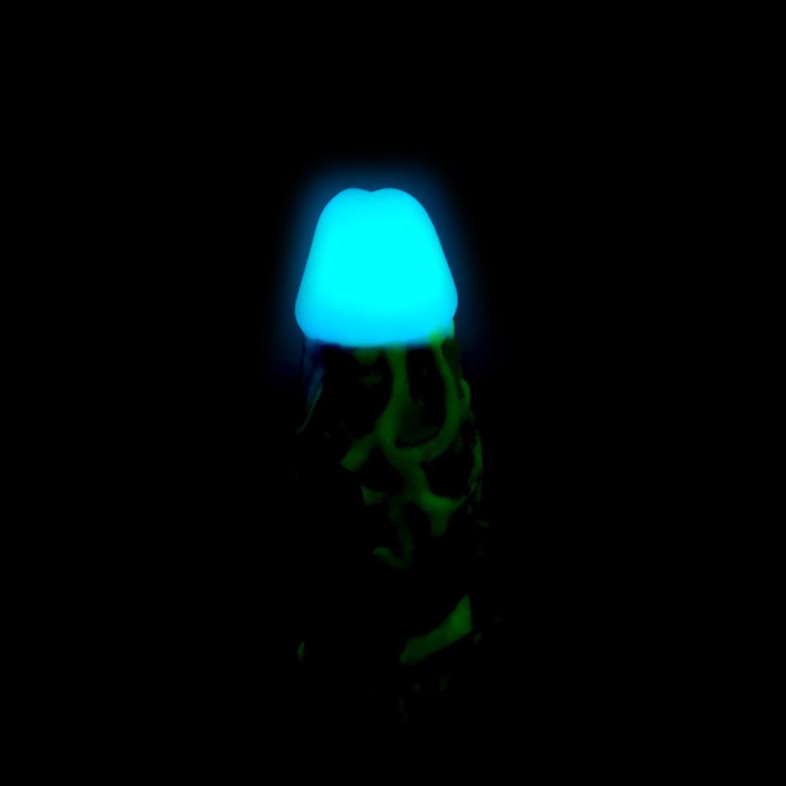 DILDO CHE SI ILLUMINA AL BUIO FALLO MORBIDO ED...