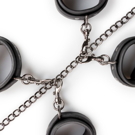 SET BONDAGE CON COLLARE MANETTE E CAVIGLIERE CON CATENA RESTRAINT SET