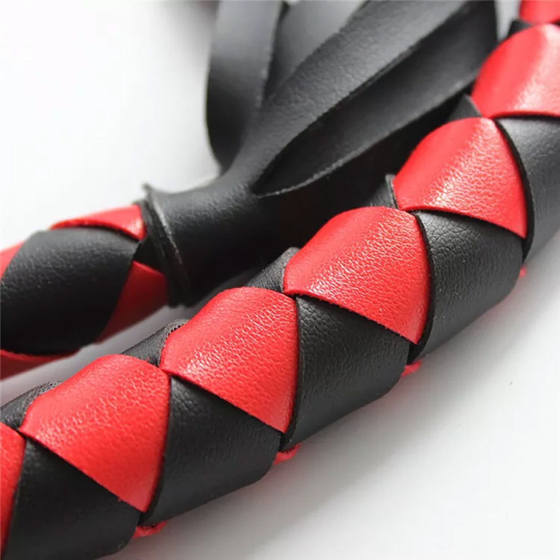FRUSTA IN ECOPELLE INTRECCIATA SEX TOY 15 CODE