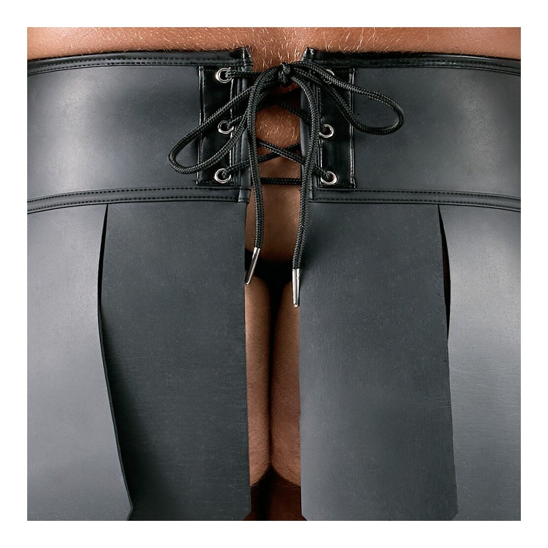 SET BONDAGE  CON HARNESS E GONNA GLADIATORE CON...