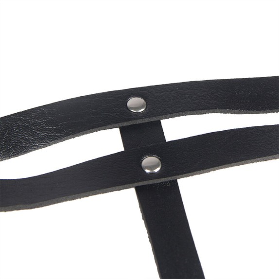 CINTURA HARNESS SEXY CON CATENE ARGENTATE PENDENTI E ANELLI METALLICI